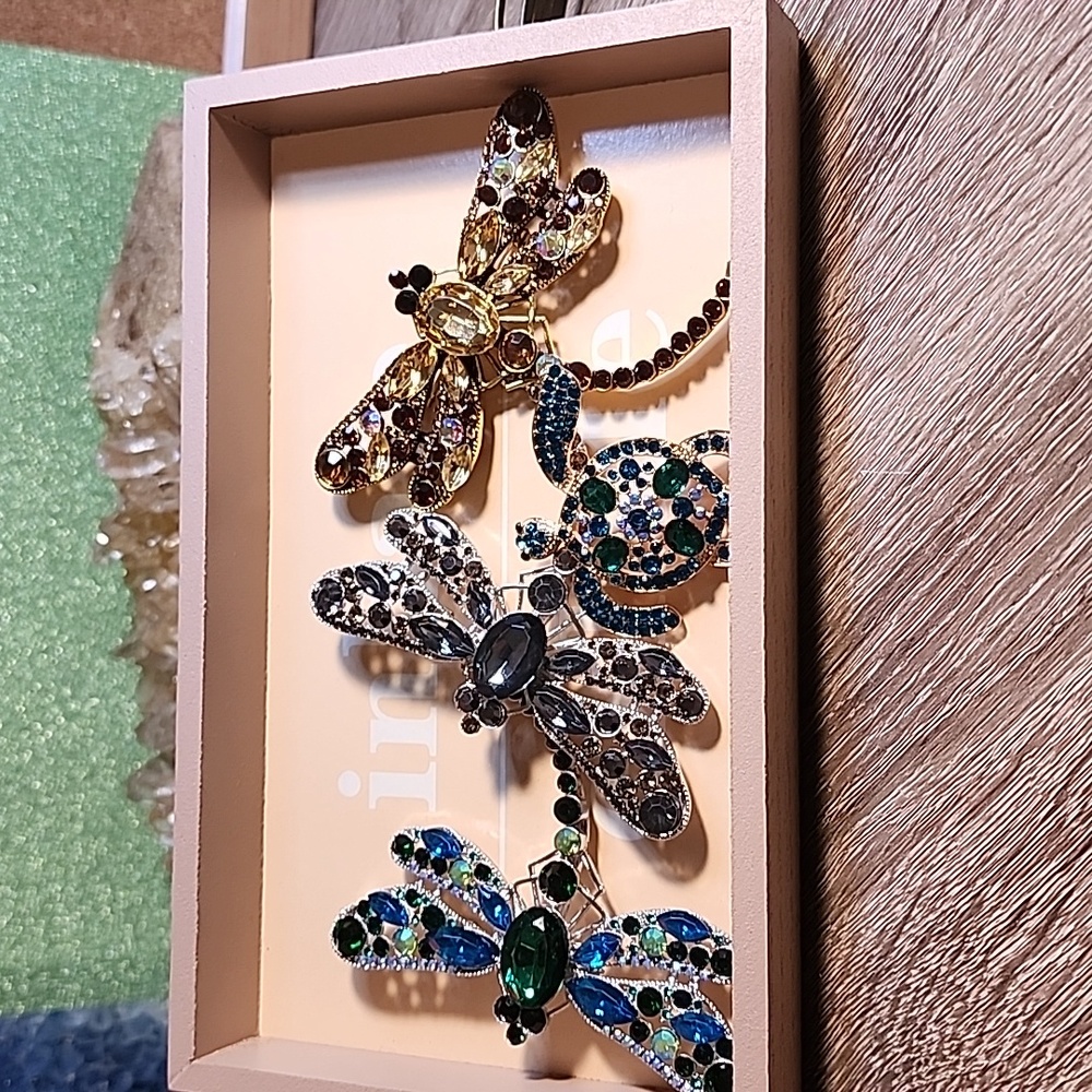 3 Dragonflies and 1 turtle brooches. - Picture 3 of 7